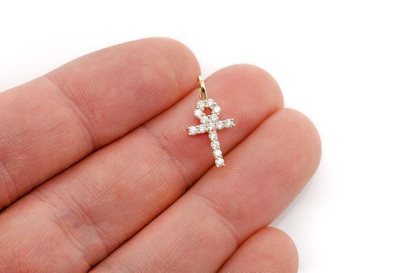  Small Cross Pendent 3d Model and Render detail  3D print model_13