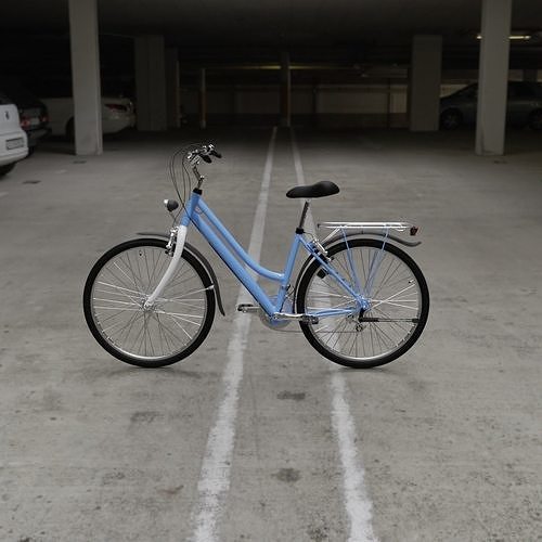 3d bike model bicycle in parking lot Low-poly 3D model