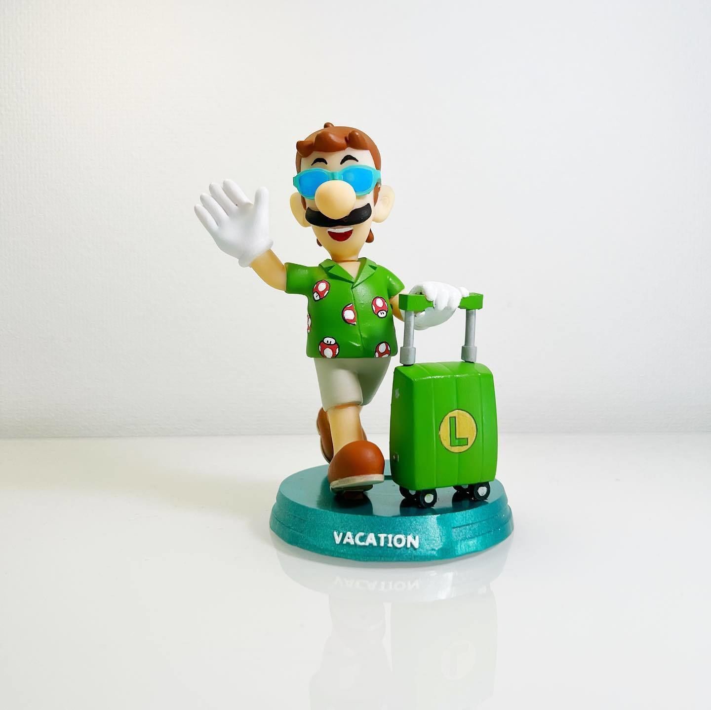 Luigi with summer vacation 3D print model_22