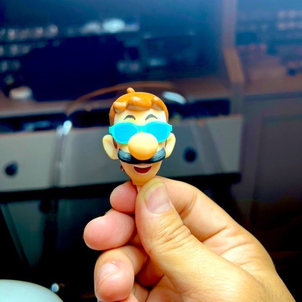 Luigi with summer vacation 3D print model_6