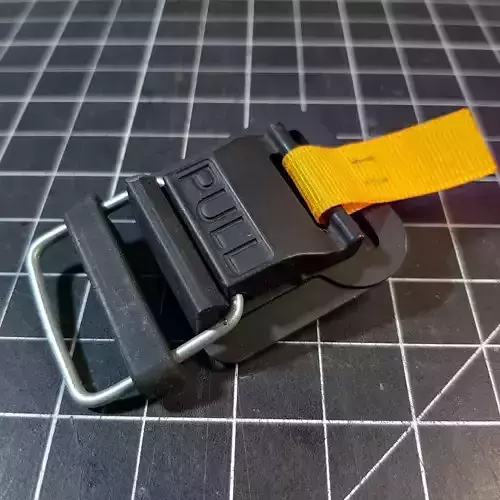 THE BATMAN 2022 FUNCIONAL ARM MAGNETIC BUCKLE 