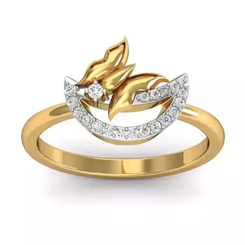 Ring with diamonds