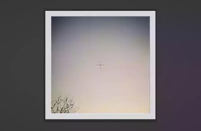 Square picture frame