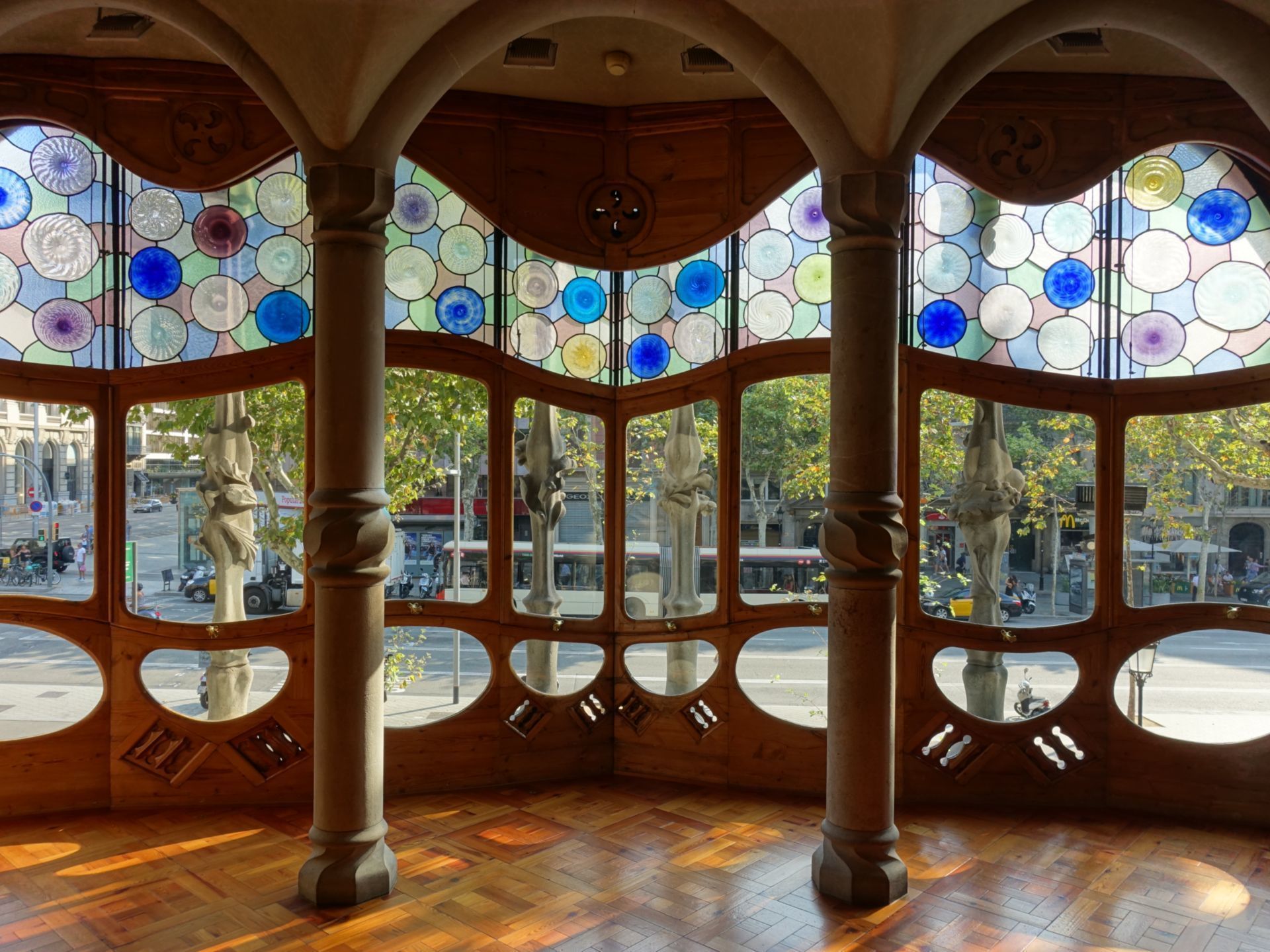 Column - Casa Batllo main room - Gaudi 3D model_12