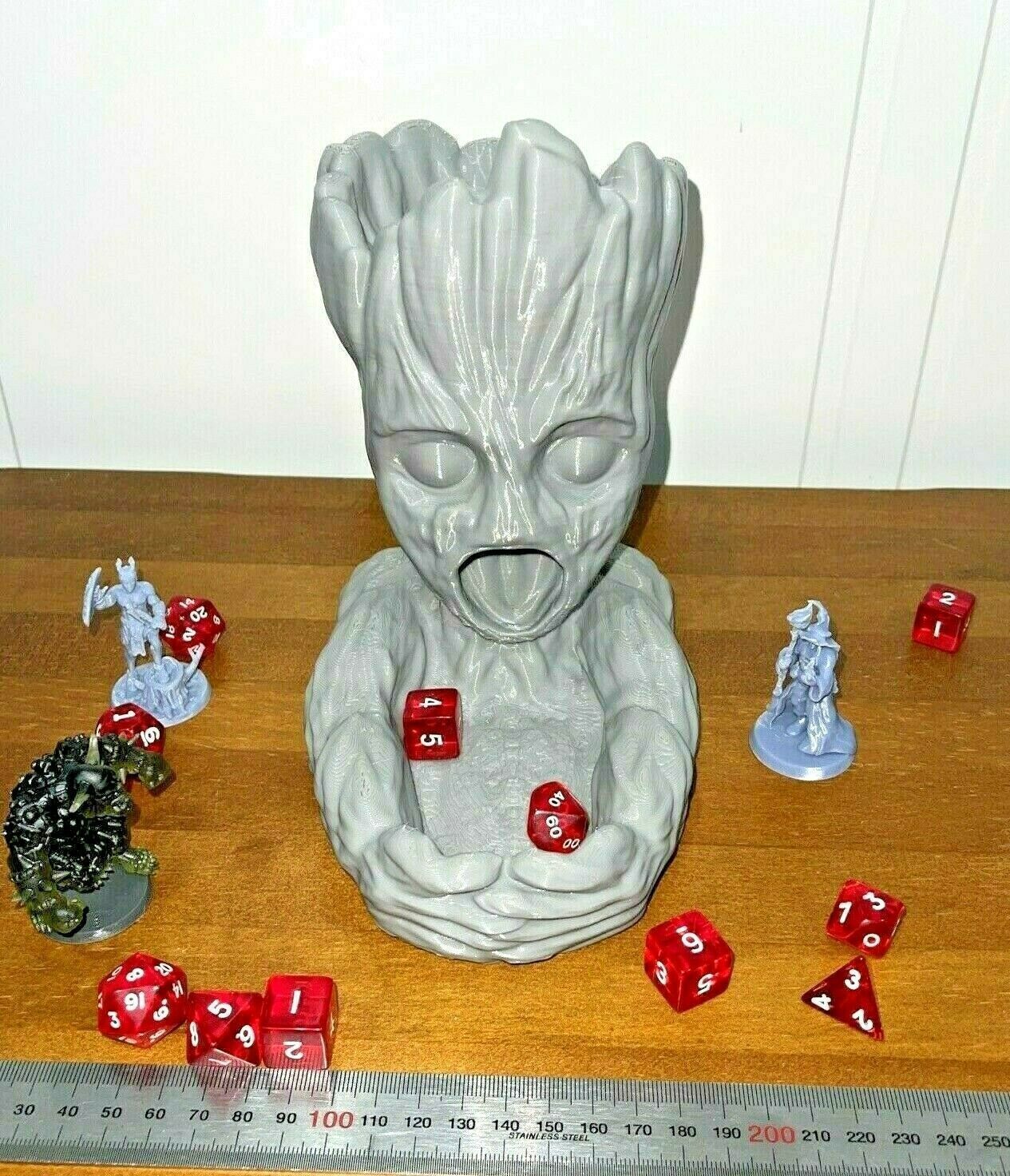 Groot inspired Dice Tower  - Dice Roll 3D print model_11