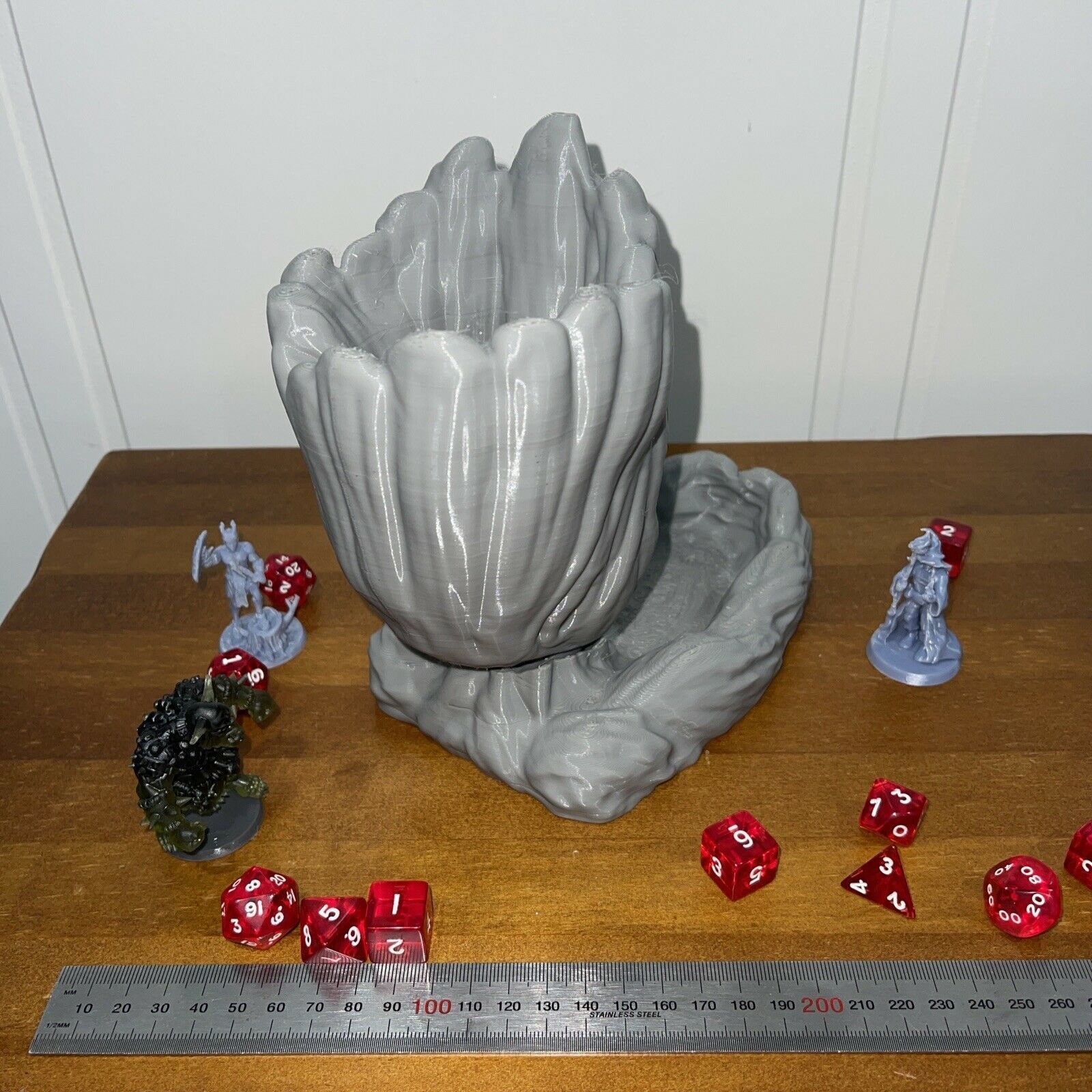 Groot inspired Dice Tower  - Dice Roll 3D print model_7