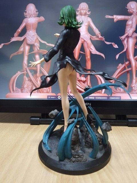 tatsumaki statue of woman holding sword 3D print model_1