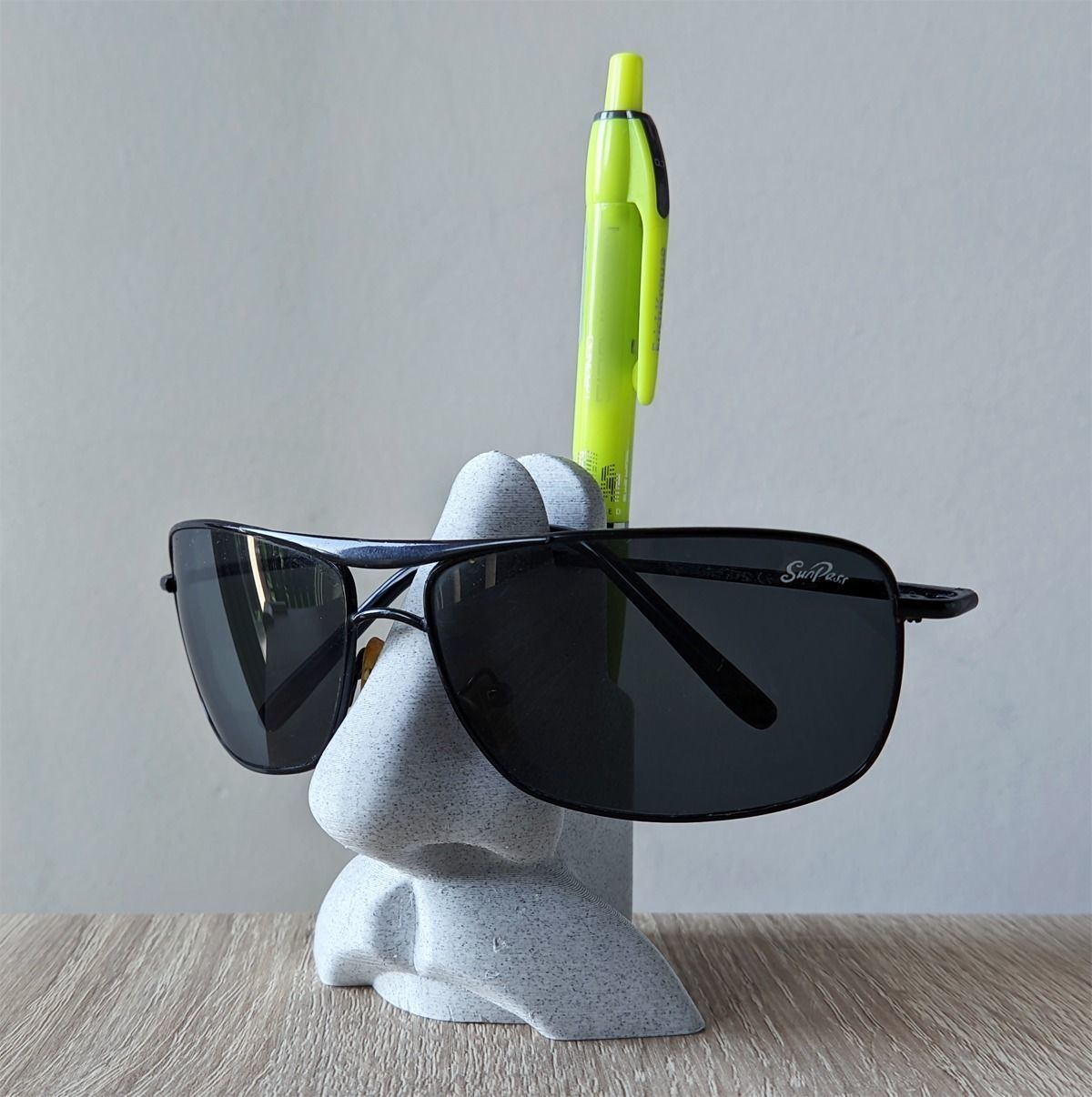 Printable Eyeglass Pen Holder 3D print model_10