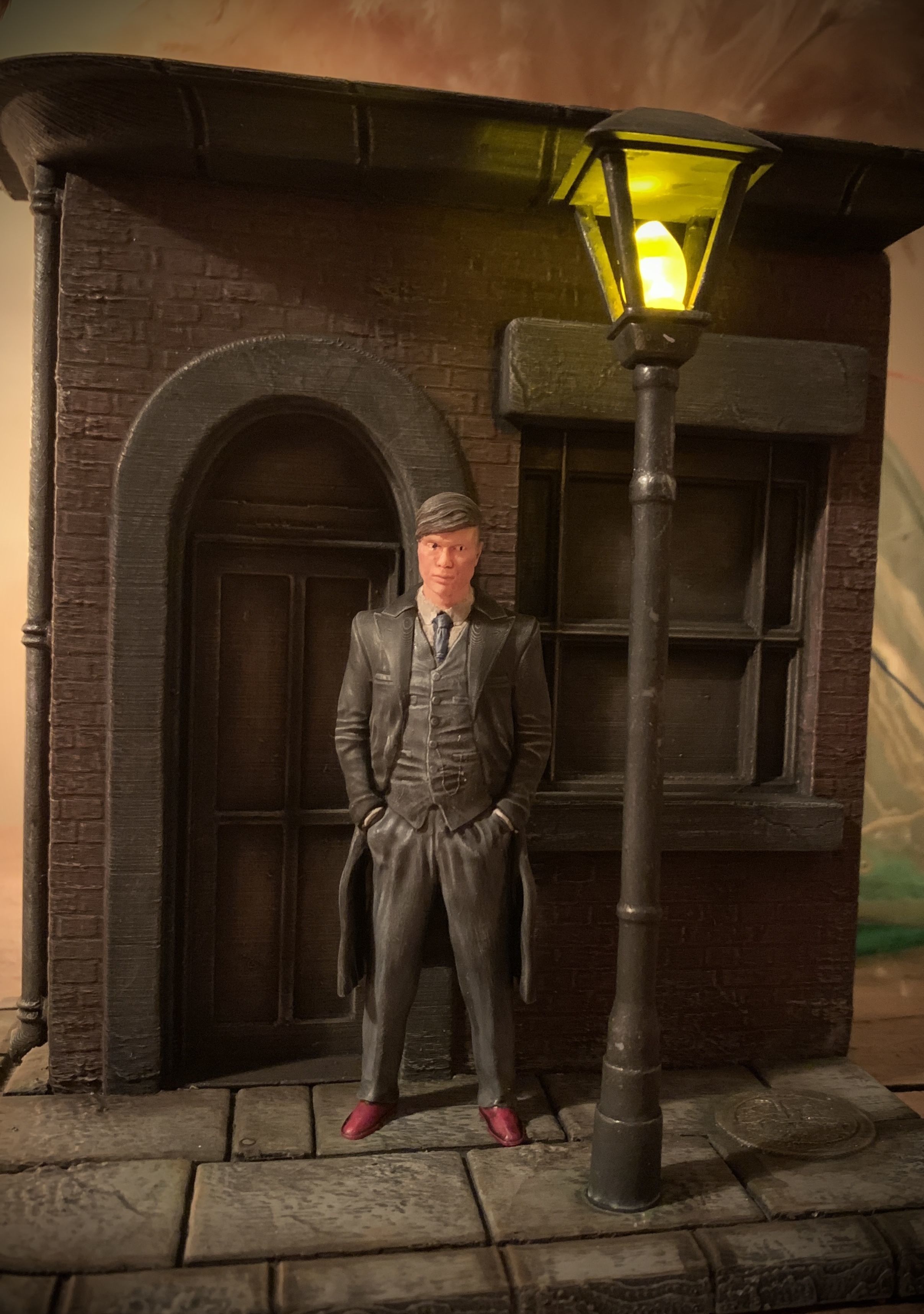 Peaky Blinders Tommy Shelby Diorama 3D print model_6