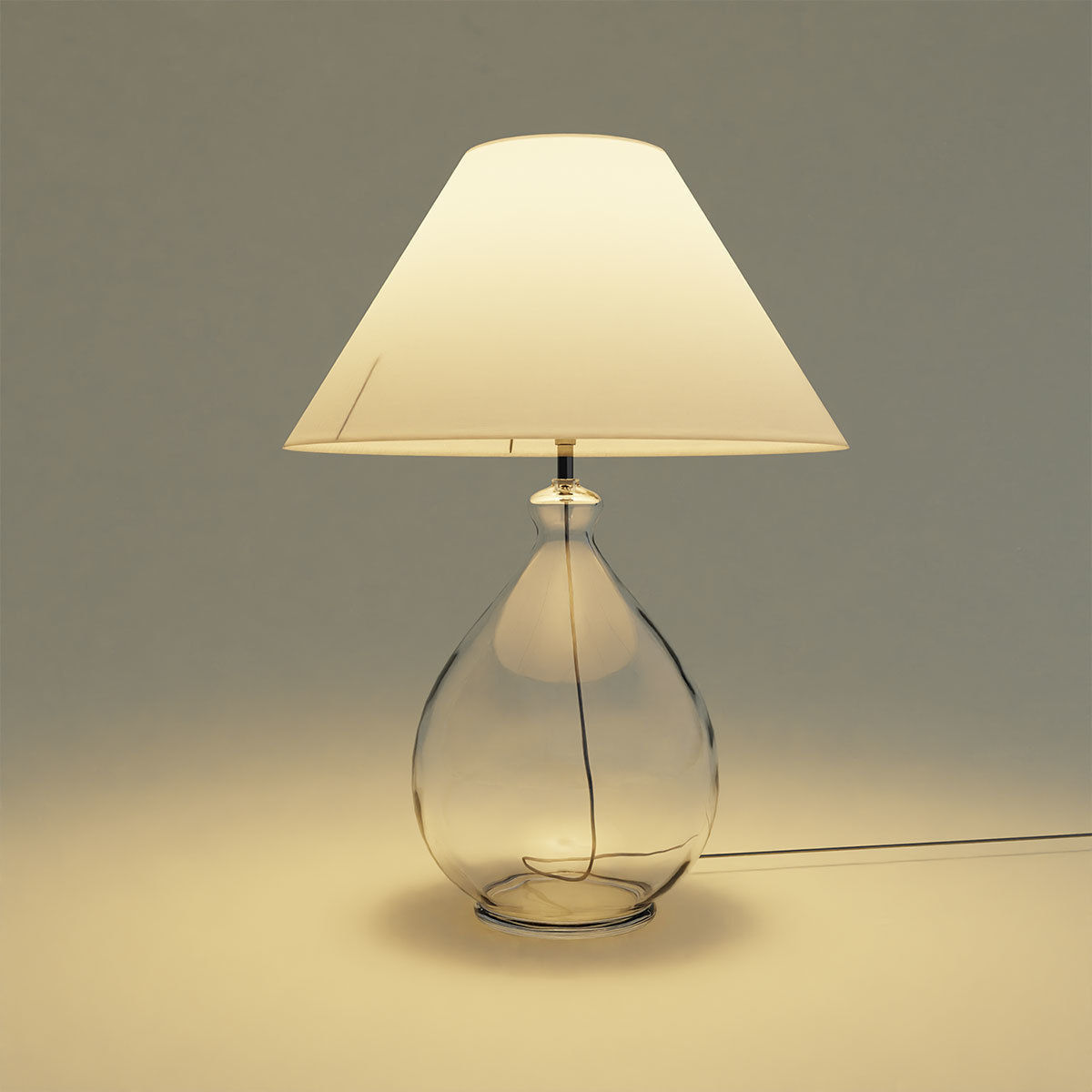Modern table lamp - jar base Free 3D model_4