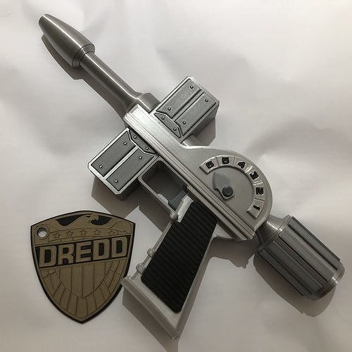 Judge Dredd Mk 1 Lawgiver Handgun 3D print model