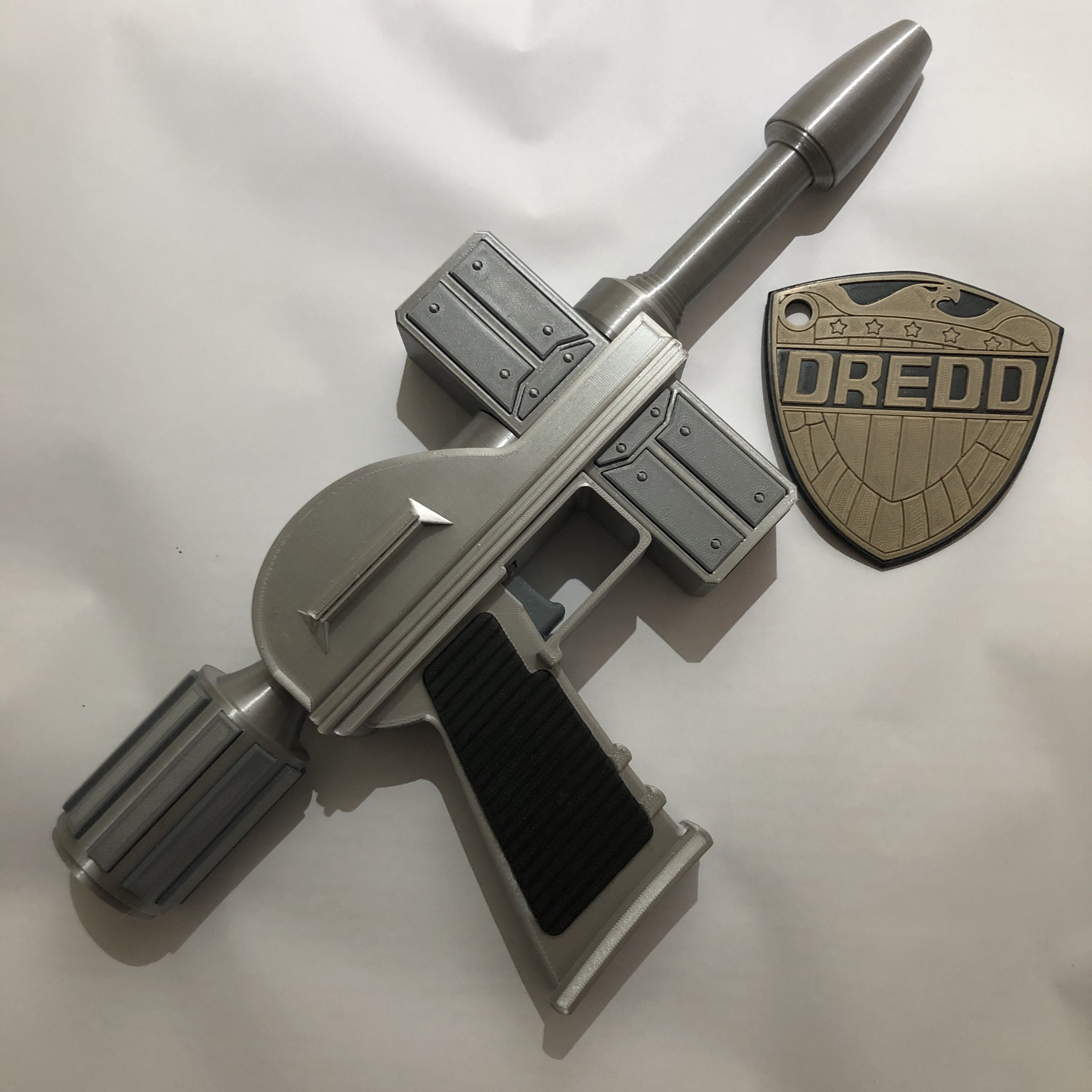 Judge Dredd Mk 1 Lawgiver Handgun 3D print model_5
