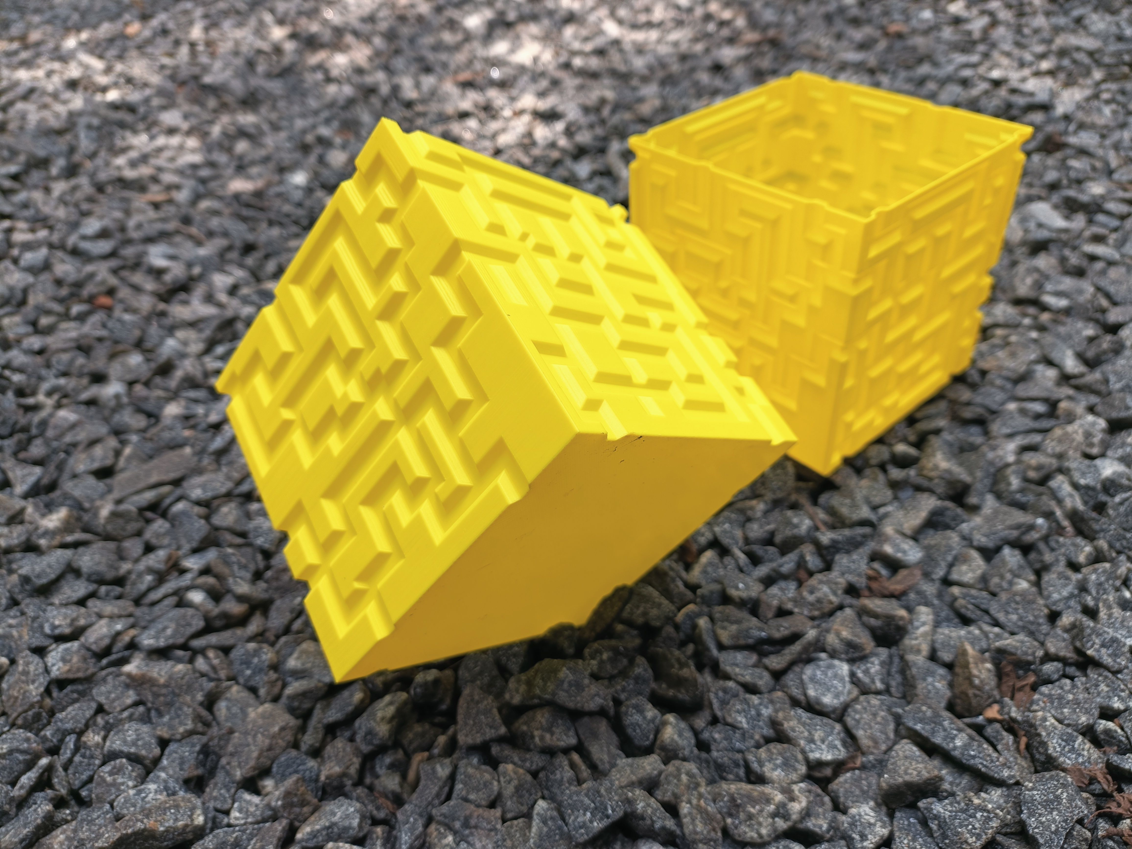 THE MAZE VASE V006 3D print model_3