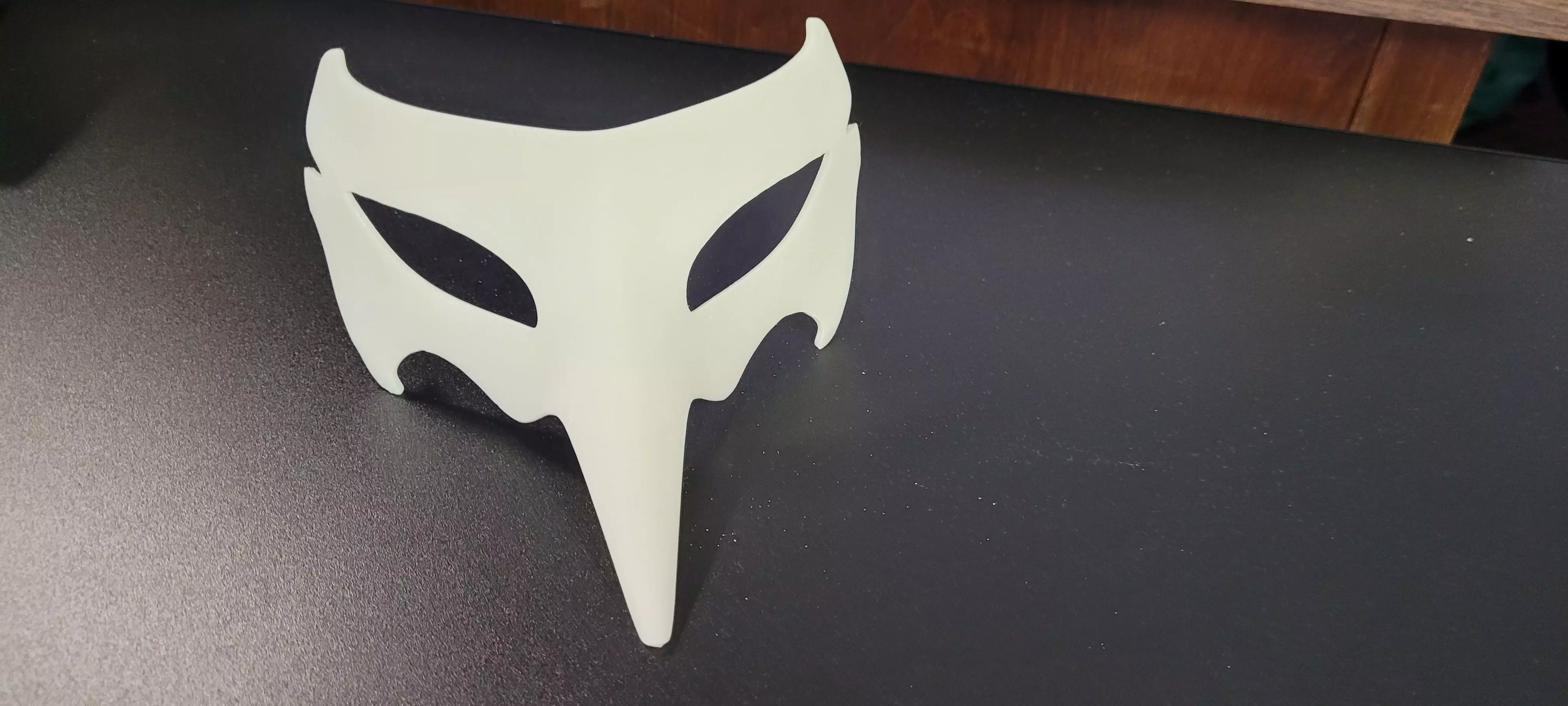 Persona Crow Mask 3D print model_0