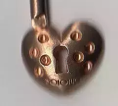 CG368 gold heart shaped locket