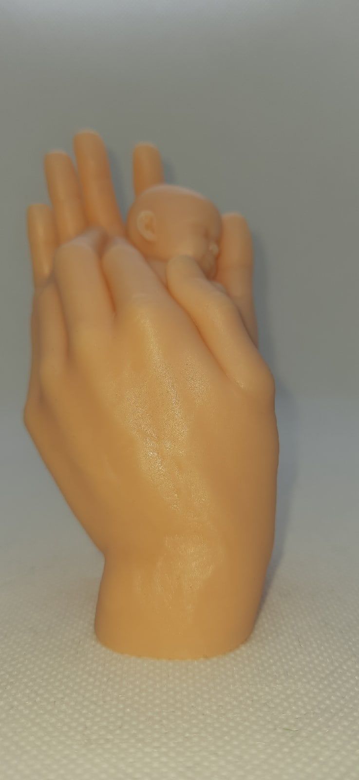 BABY IN TWO HANDS 3D print model_10
