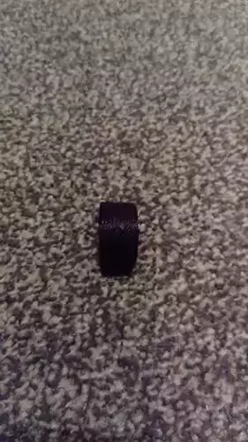 A closed cap for amber dropper bottles