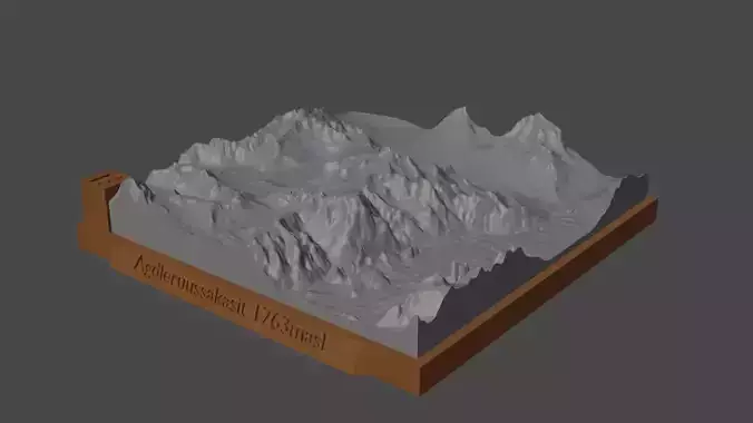 Agdleruussakasit mountain