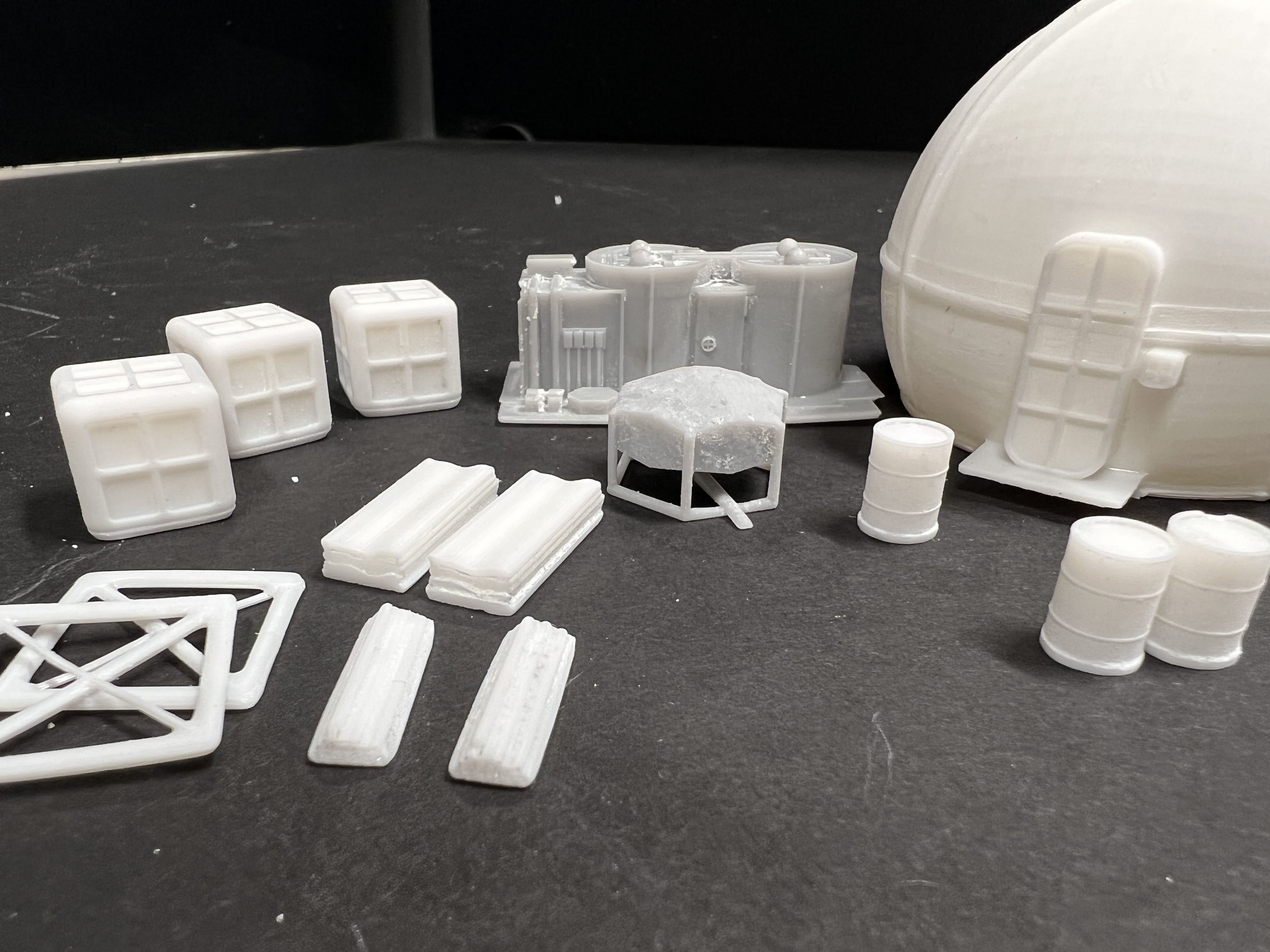 2001 A Space Odyssey Moon Bus Landing Site 3D Files 3D print model_1