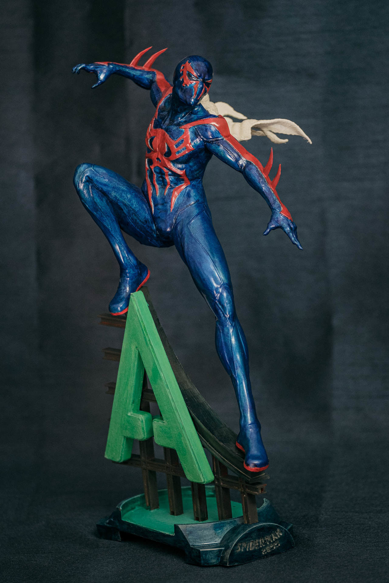 Spider-Man 2099 Statue 3D print model_5