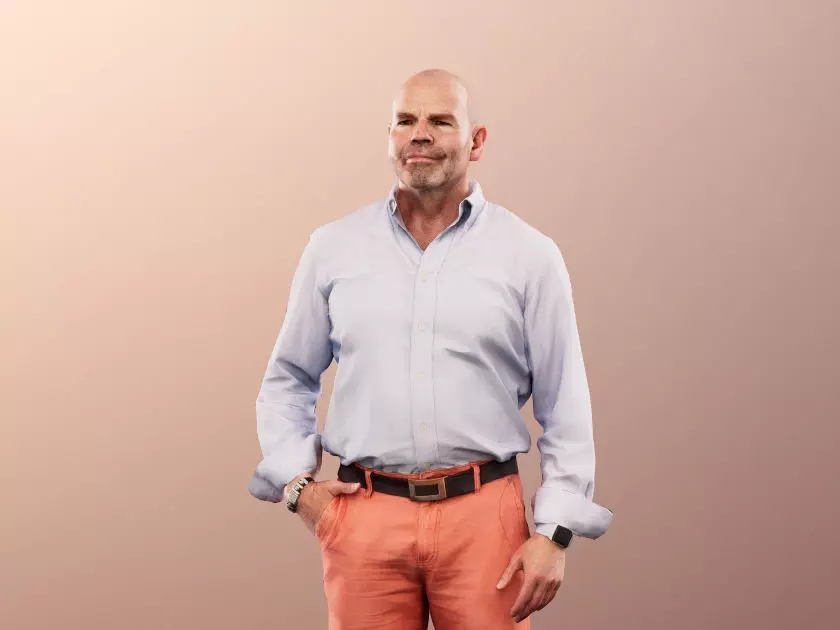 Dirk 13255 - Standing Best Ager Man Low-poly 3D model_0