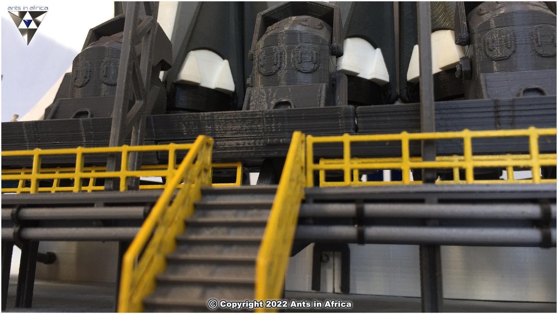 Strongback Stand For Falcon 3D print model_3