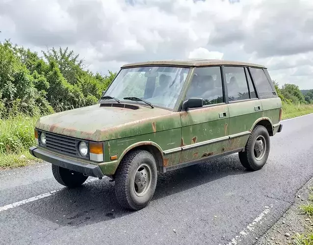 set of rangerover car with interior  in 9 color variants pbr az9