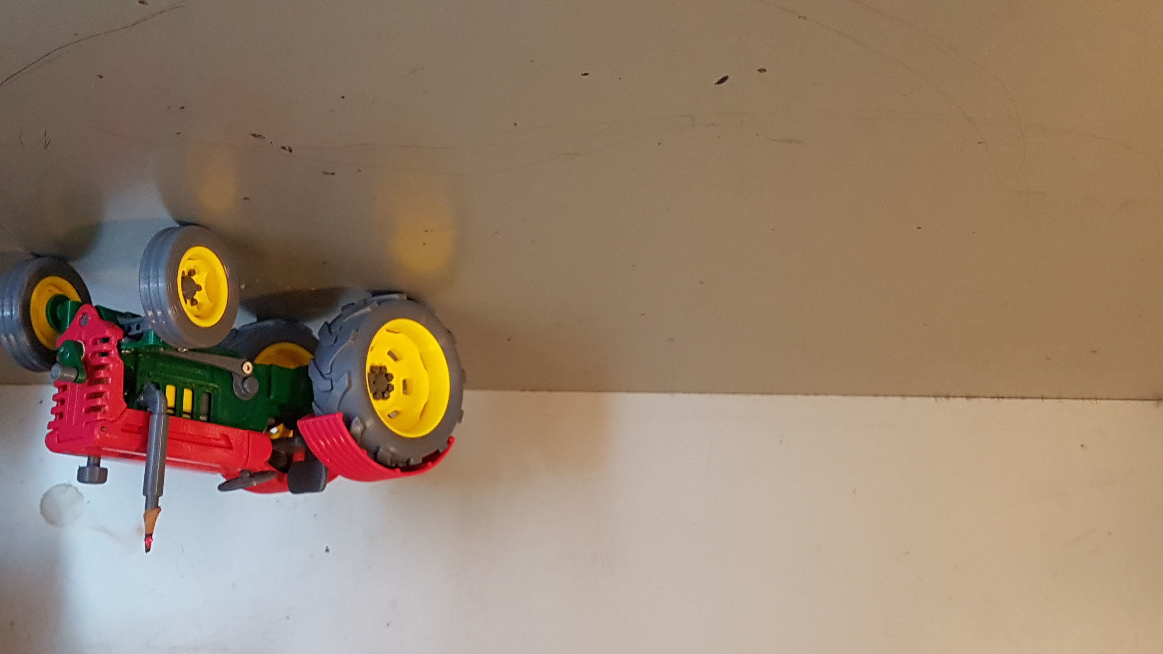 A TRACTOR WITH A ROTATING ENGINE 3D print model_5