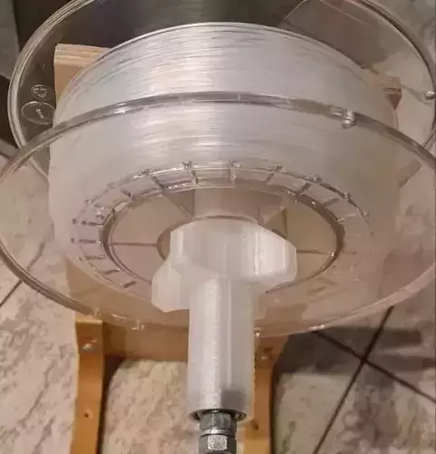 Universal Spool Holder with quick On Off thread  quick release