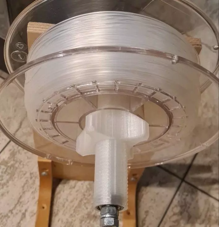 Universal Spool Holder with quick On Off thread quick release Free 3D print model