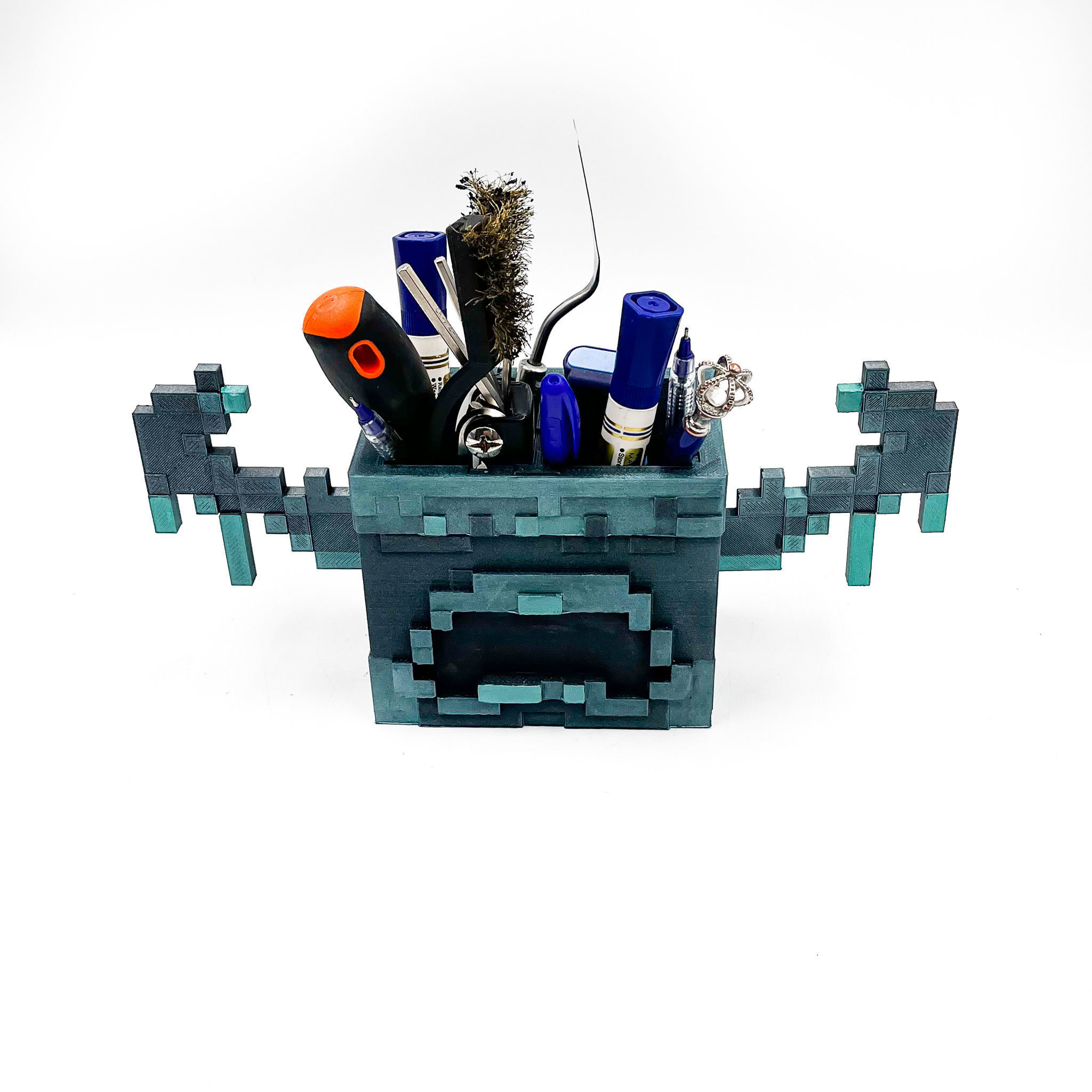 Minecraft Warden Pen Holder Desk Organizer Tool Holder  3D print model_2
