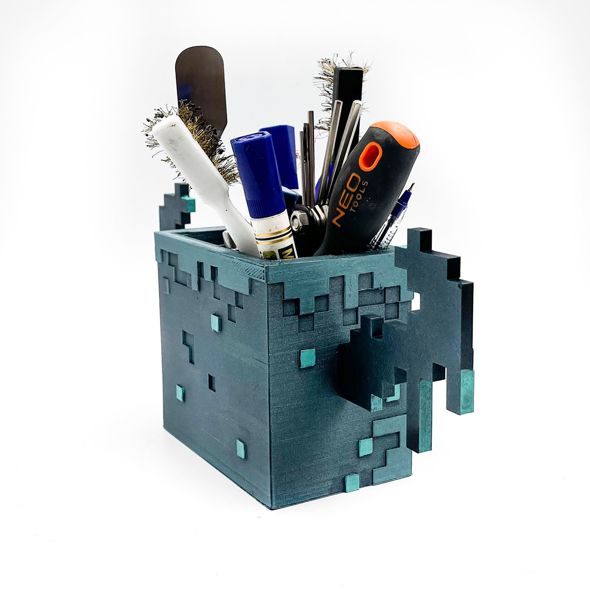 Minecraft Warden Pen Holder Desk Organizer Tool Holder  3D print model_9