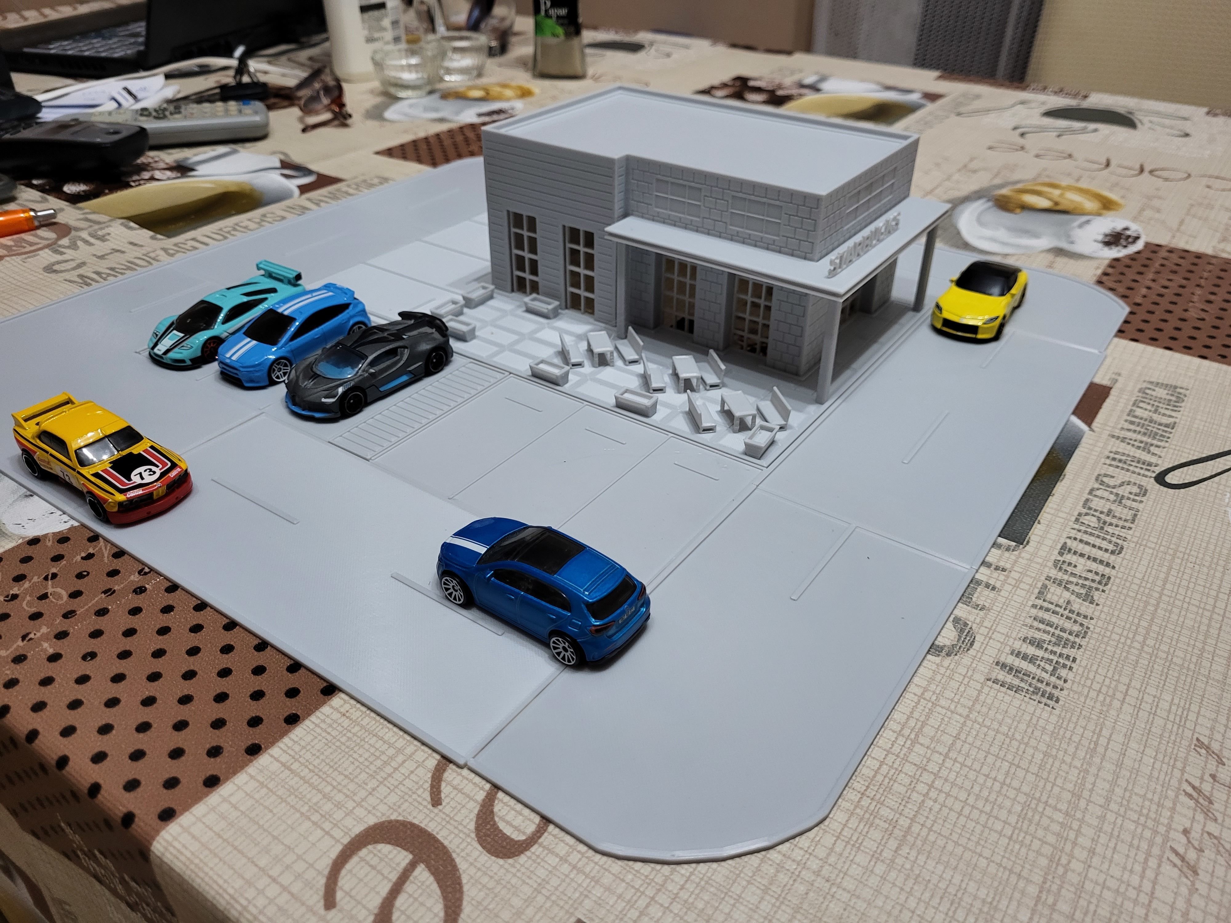 Starbucks diorama 3D print model_1