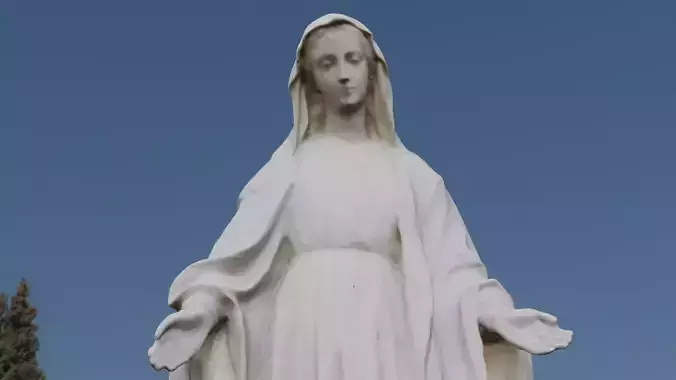 Maria Statue