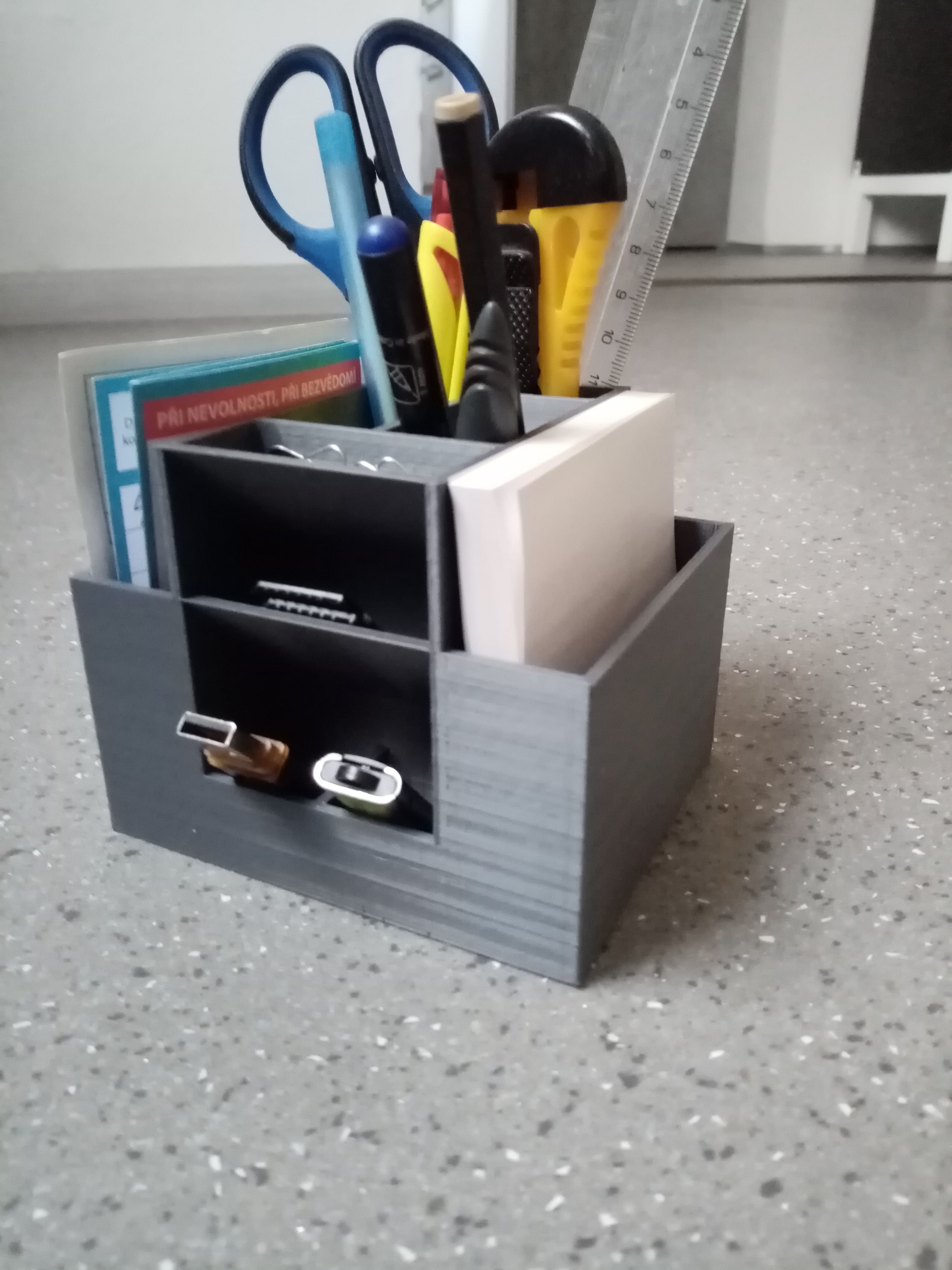 Pencil stand holder easy printable 3D print model_12