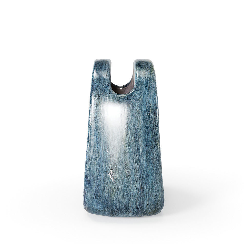 Small vintage vase 3D model_1