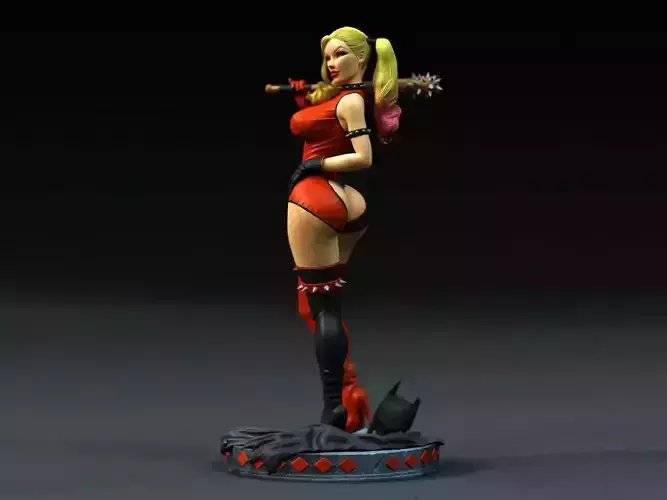 Harley quinn statue