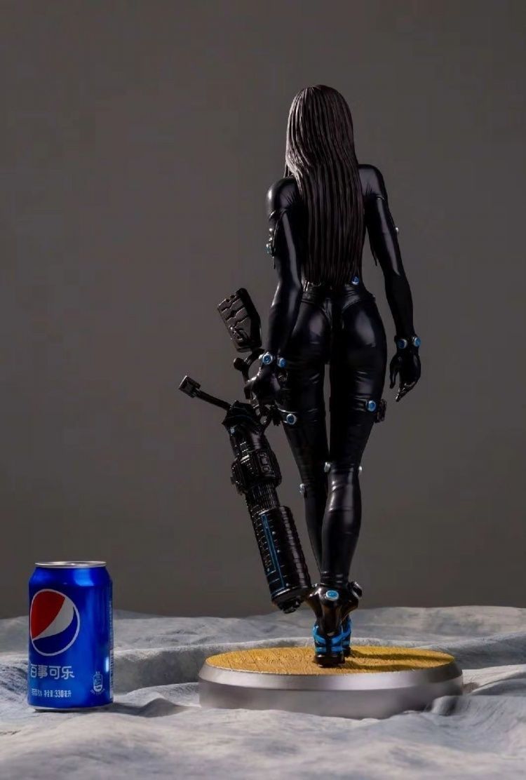 Gantz 3D Model statue of woman holding sword 3D print model_2