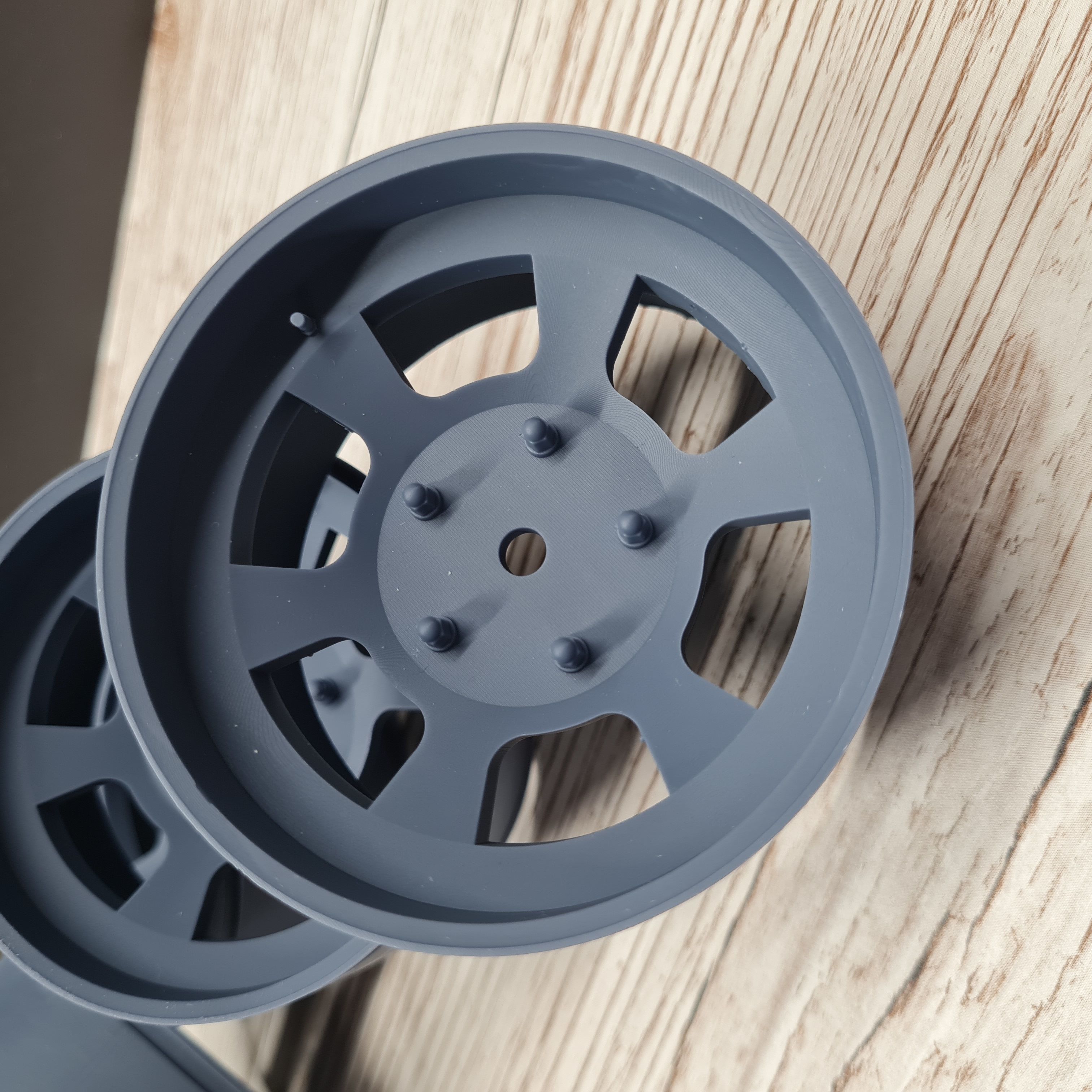 FMS Suzuki Jimny LJ10 LJ80 Tire and Rim 1to6 3D print model_4