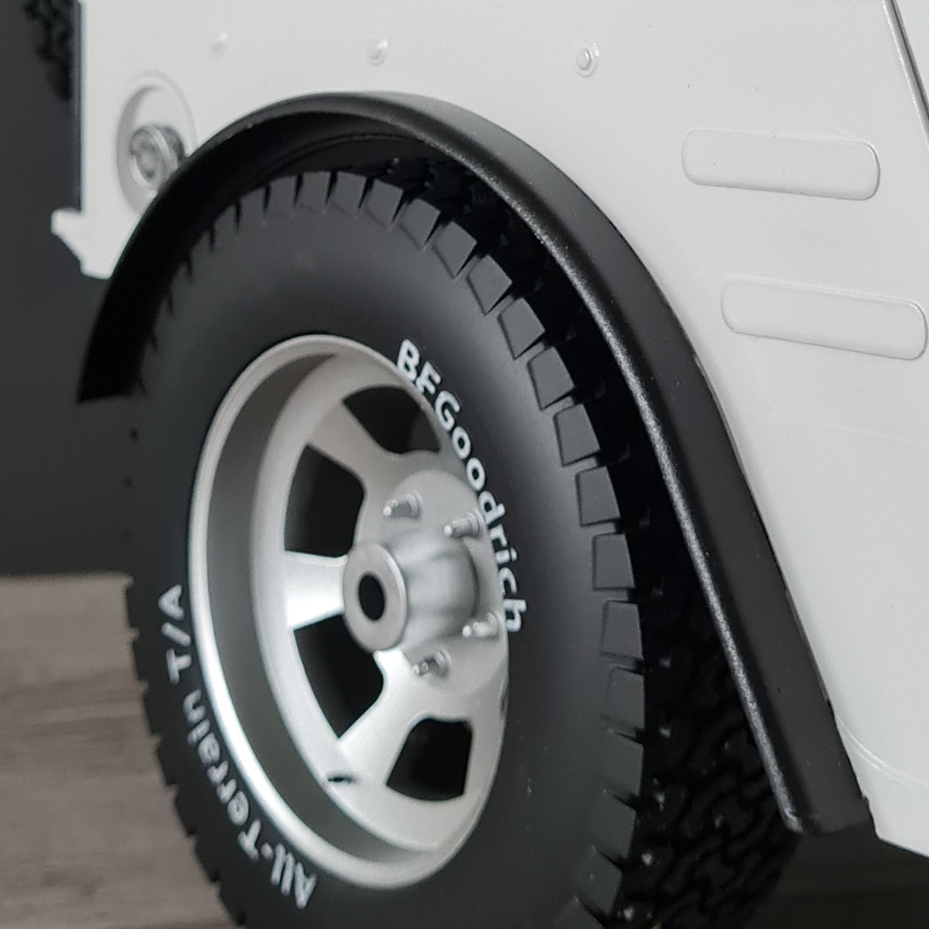 FMS Suzuki Jimny LJ10 LJ80 Tire and Rim 1to6 3D print model_1