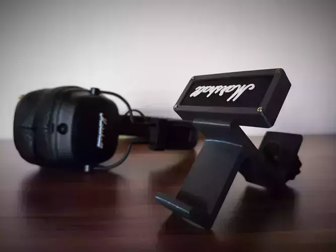 Headphones holder