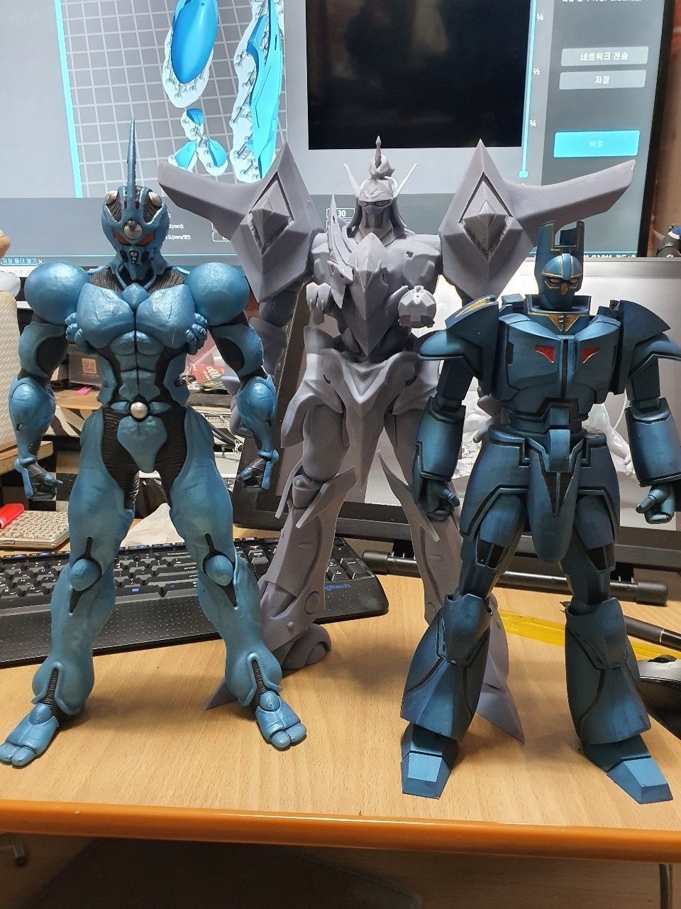 Escaflowne knight in cape 3D print model_23