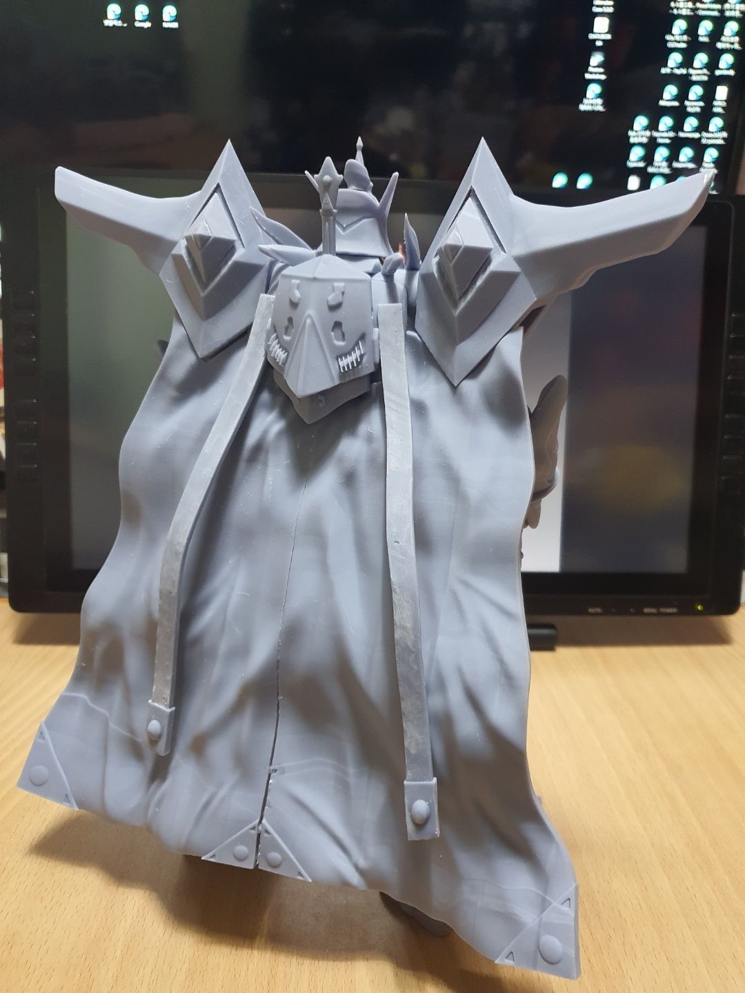 Escaflowne knight in cape 3D print model_20