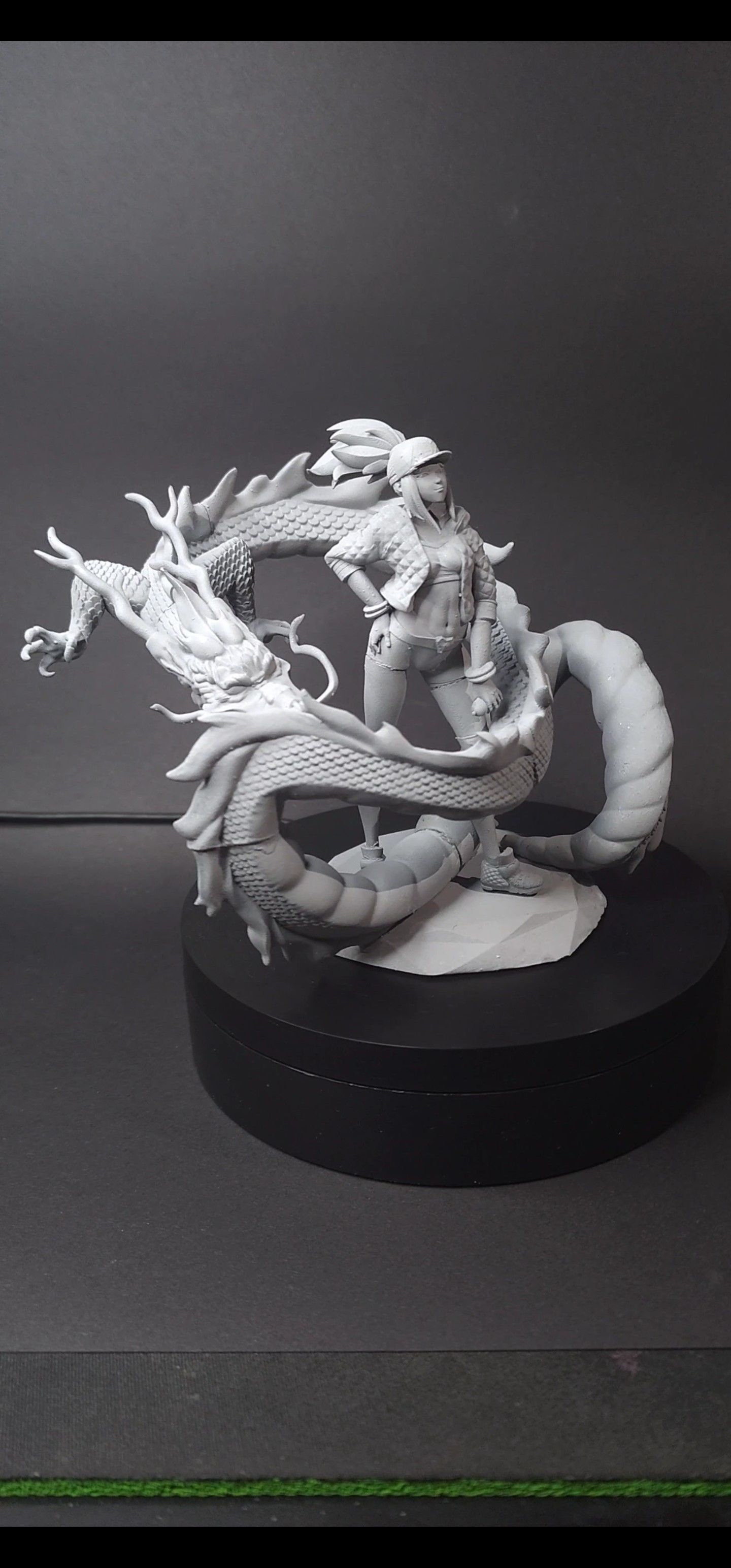 KDA Akali with graffiti dragon 3D print model_3