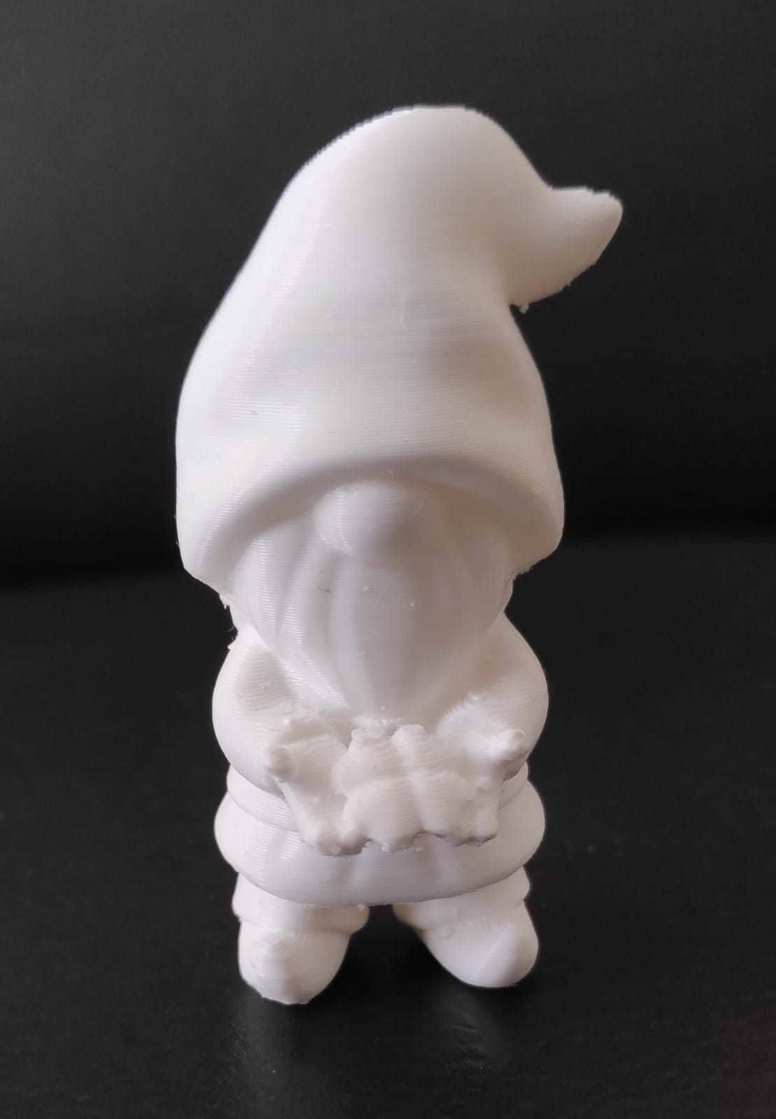 Gnome Giving Clover 3D print model_11