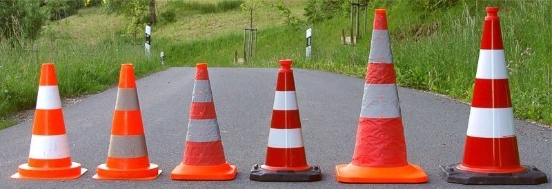 Verkehrs-leitkegel traffic cone with stripes Free 3D model_2