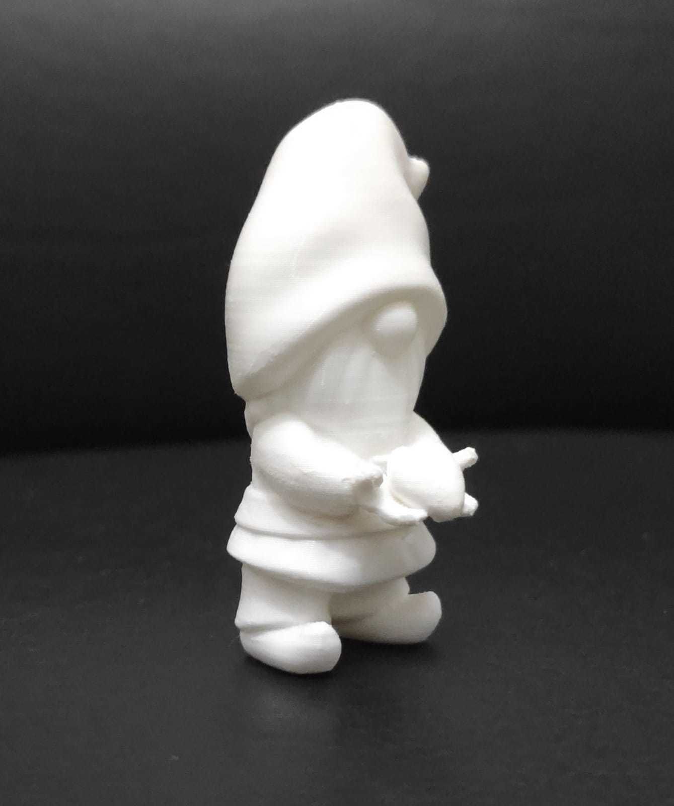 Gnome Giving Heart 3D print model_10