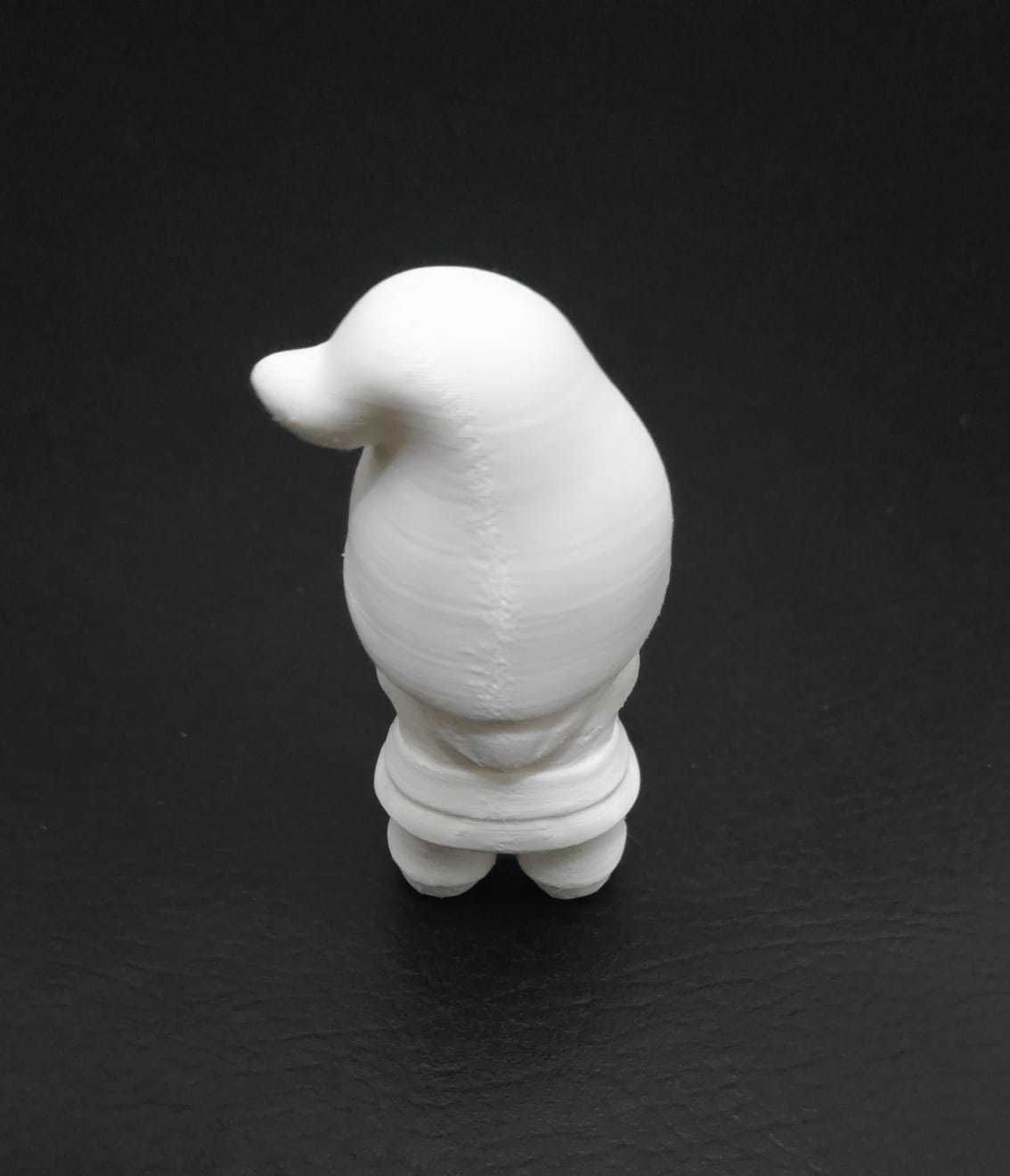 Gnome Giving Heart 3D print model_14