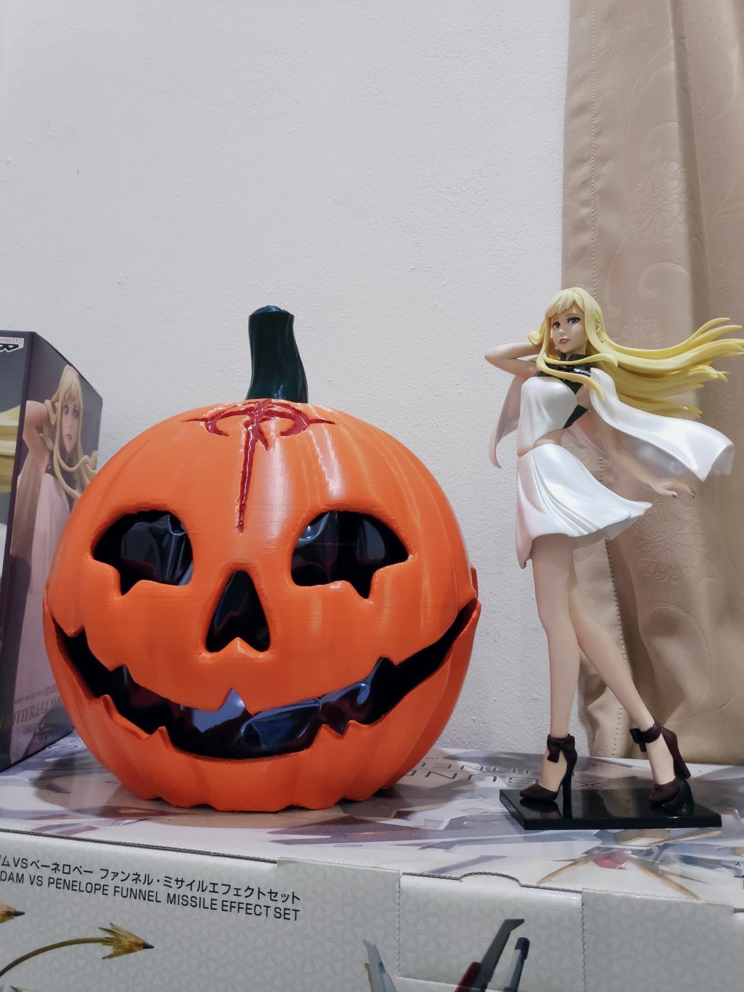 Fake mafty pumpkin helmet 3D print model_9