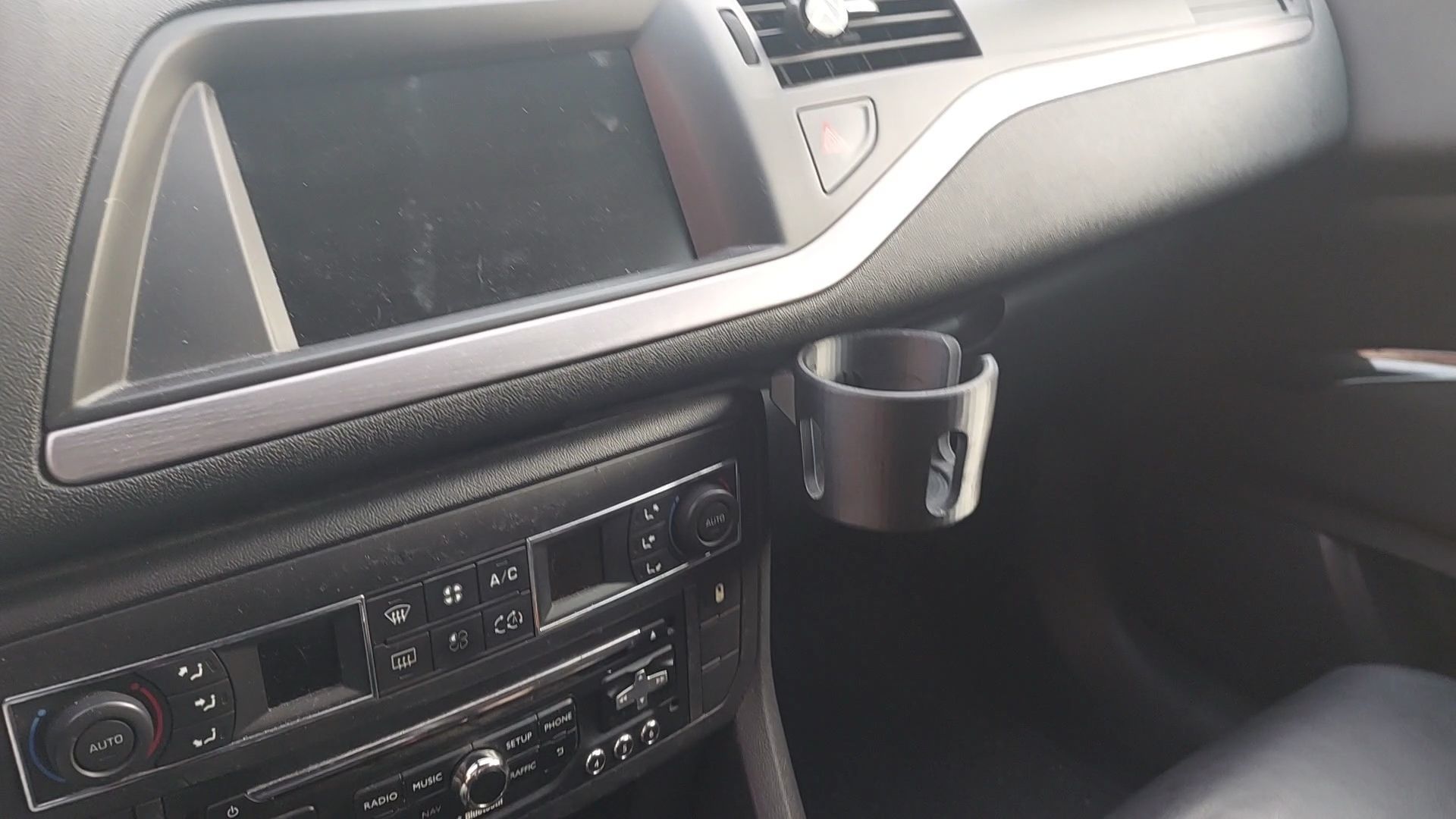 Dash-mounted Cupholder for Citroen C5 2008-2017 LHD and RHD 3D print model_7